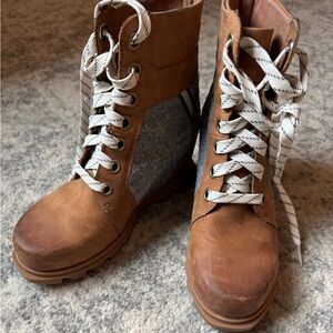 Sorel wedge boots